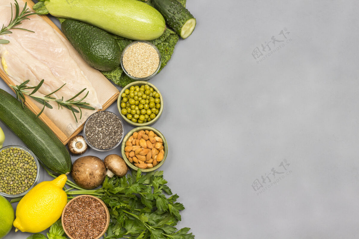 种子均衡的食物套装 绿色蔬菜 种子 坚果 鸡肉鸡肉绿豆蔬菜