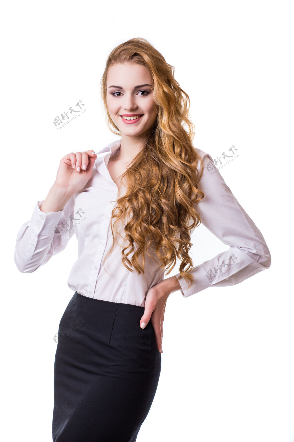 女人微笑的女商人的肖像 隔离在白色背景上专业成功黑发