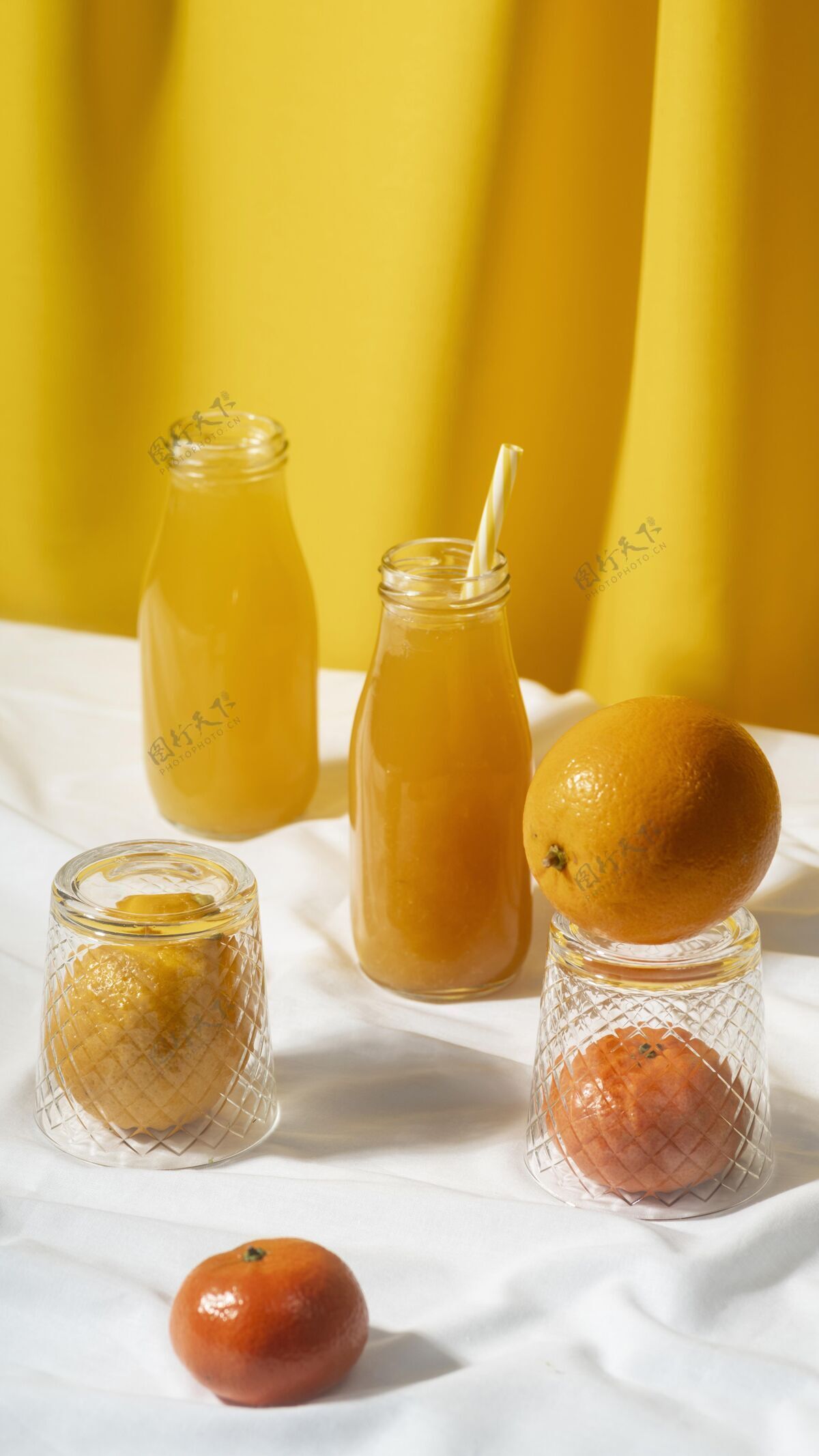 美味高角度瓶装橙汁水果饮料水果